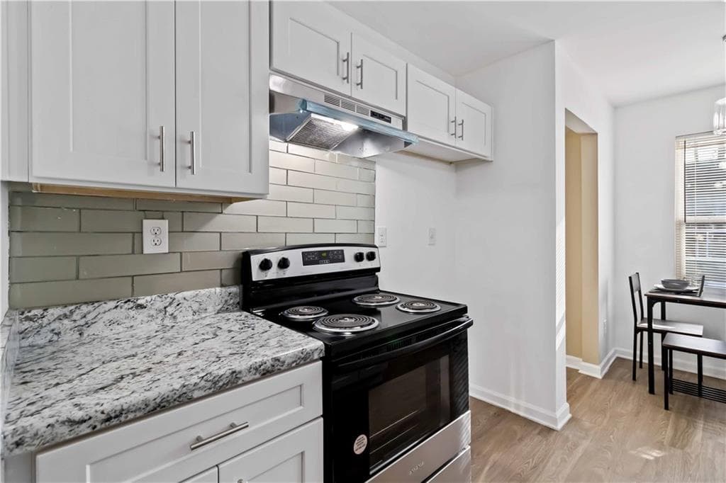 2 bedroom, 2 bathroom, 1,146 sq ft condominium for sale at 2340 Beaver Ruin Road 16, Norcross, GA 30071 — photo 7