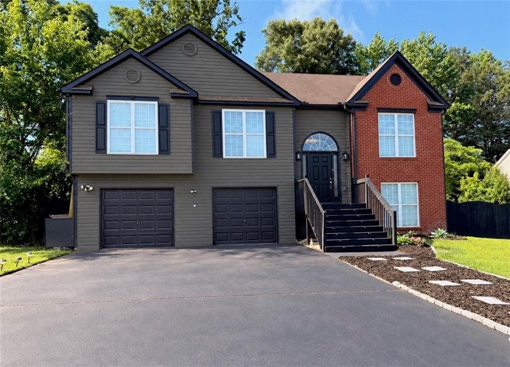 5 bedroom, 3 bathroom, 2,004 sq ft single family residence for sale at 5867 Amerson Lane, Ellenwood, GA 30294