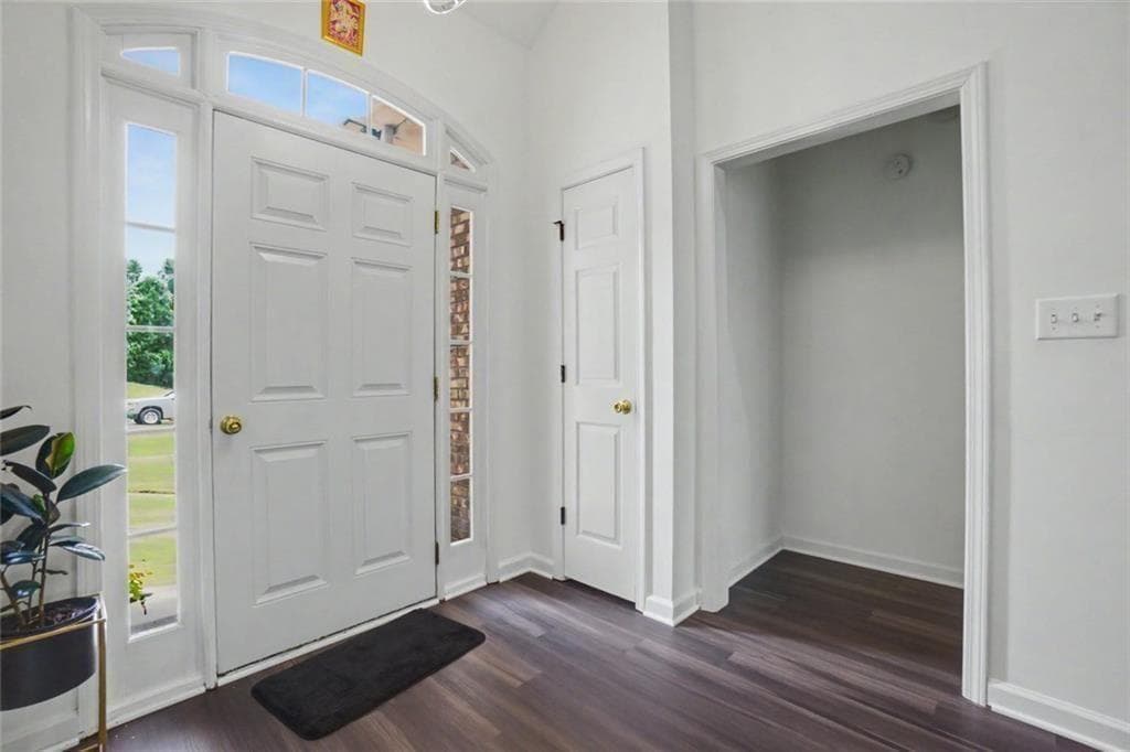 3 bedroom, 2 bathroom, 2,168 sq ft single family residence for sale at 5494 White Cedar Terrace, Sugar Hill, GA 30518 — photo 7