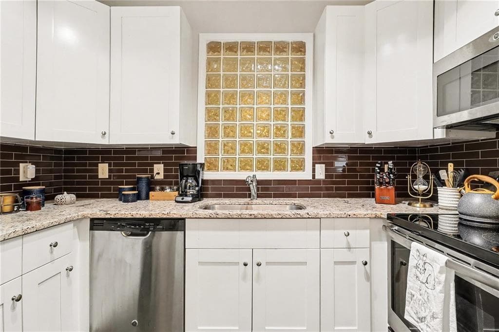 2 bedroom, 1 bathroom, 952 sq ft condominium for sale at 10 Perimeter Summit Boulevard 4432, Atlanta, GA 30319 — photo 7