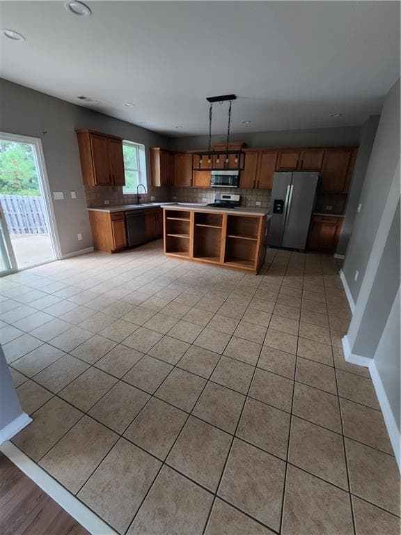 4 bedroom, 3 bathroom, 2,954 sq ft single family residence for sale at 5704 Barrington Run, Union City, GA 30291 — photo 9