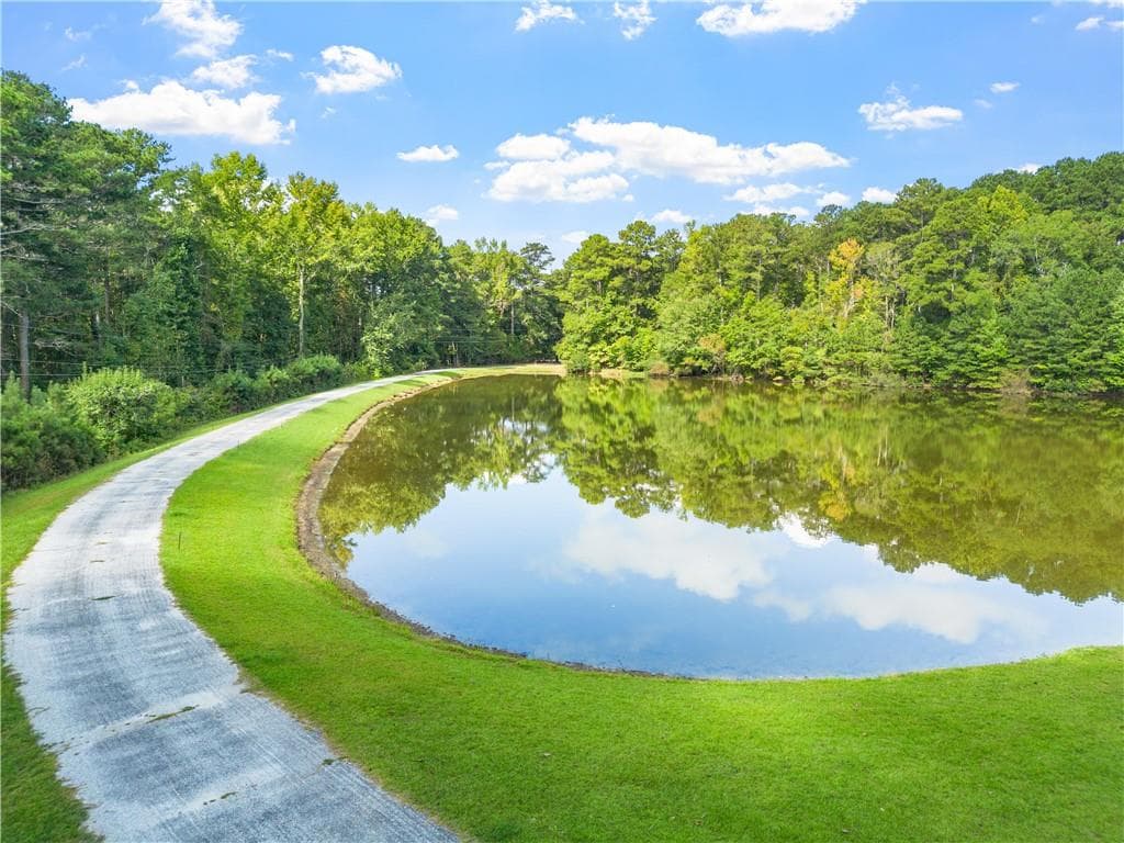 5 bedroom, 5 bathroom, 5,059 sq ft single family residence for sale at 707 Highway 314, Fayetteville, GA 30214 — photo 4