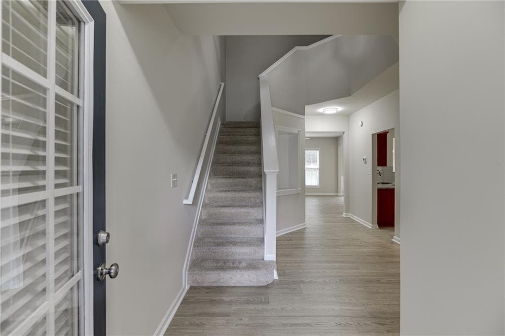 3 bedroom, 3 bathroom, 1,975 sq ft townhouse for sale at 1670 Granville Court, Lawrenceville, GA 30043 — photo 5