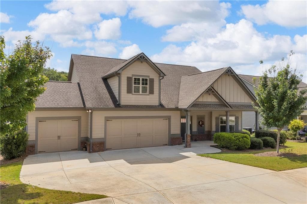 3 bedroom, 2 bathroom, 2,207 sq ft single family residence for sale at 246 Club Drive, Monroe, GA 30655