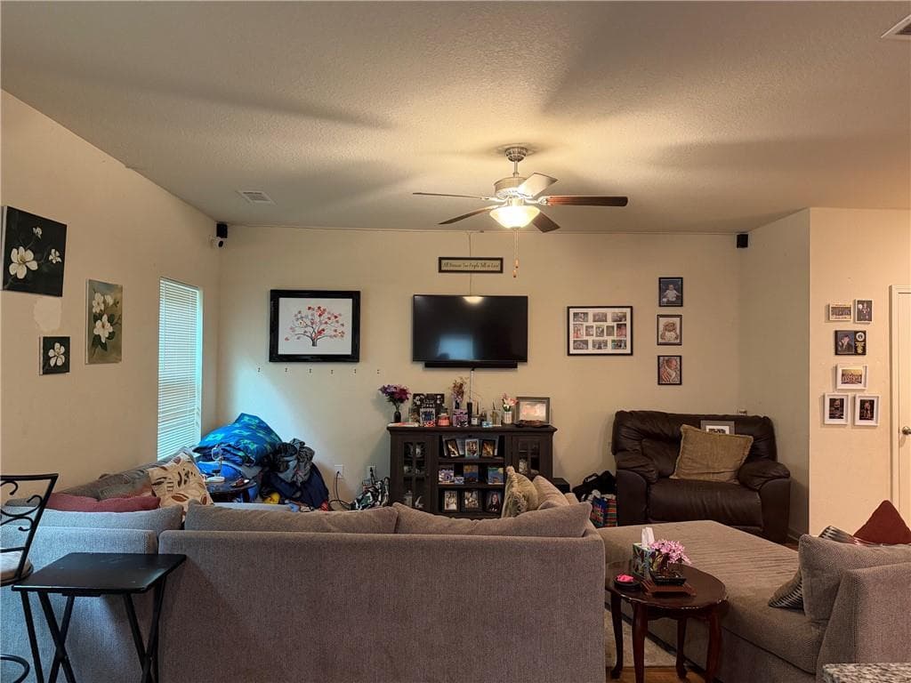 3 bedroom, 3 bathroom, 1,793 sq ft single family residence for sale at 344 Augusta Woods Drive, Villa Rica, GA 30180 — photo 7