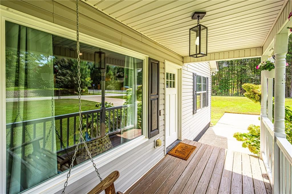 3 bedroom, 2 bathroom, 1,232 sq ft single family residence under contract at 10 Patriot Trail, Dahlonega, GA 30533 — photo 4