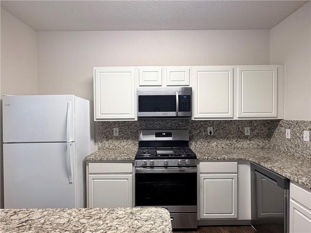 2 bedroom, 3 bathroom, 1,428 sq ft townhouse for rent at 4100 Howell Park Road, Duluth, GA 30096 for $1,900 a month — photo 8
