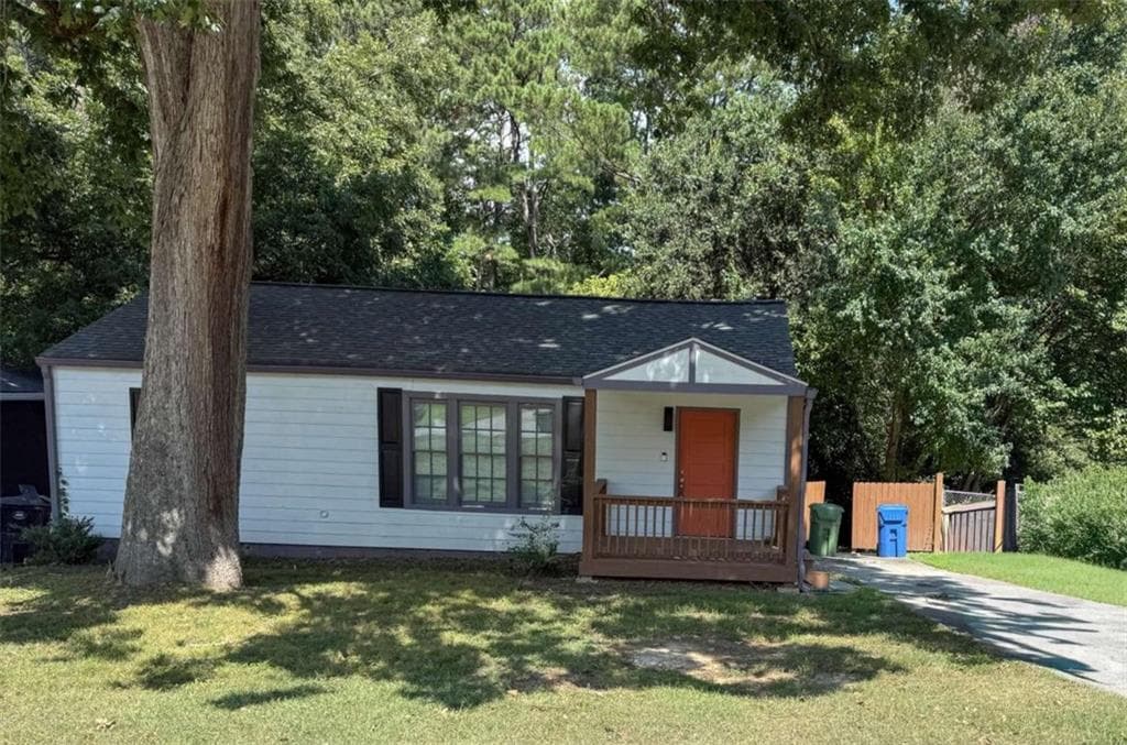 3 bedroom, 2 bathroom, 975 sq ft single family residence for rent at 2093 Verbena Street, Atlanta, GA 30314 for $1,950 a month — photo 1 of 19