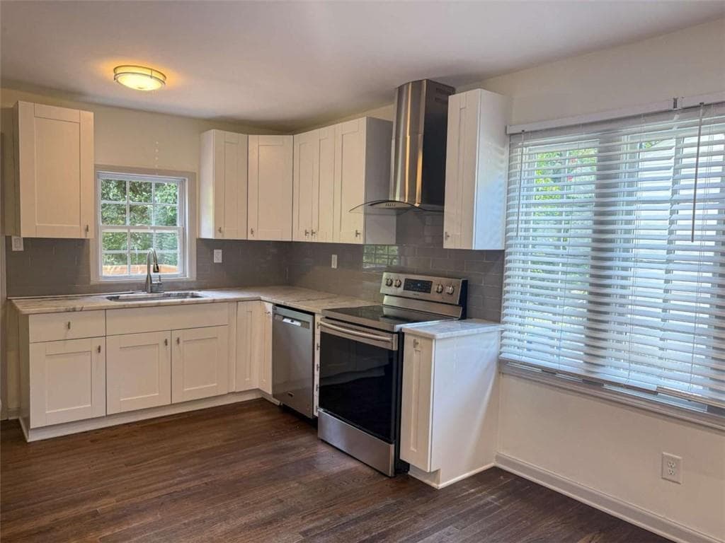 3 bedroom, 2 bathroom, 975 sq ft single family residence for rent at 2093 Verbena Street, Atlanta, GA 30314 for $1,950 a month — photo 4