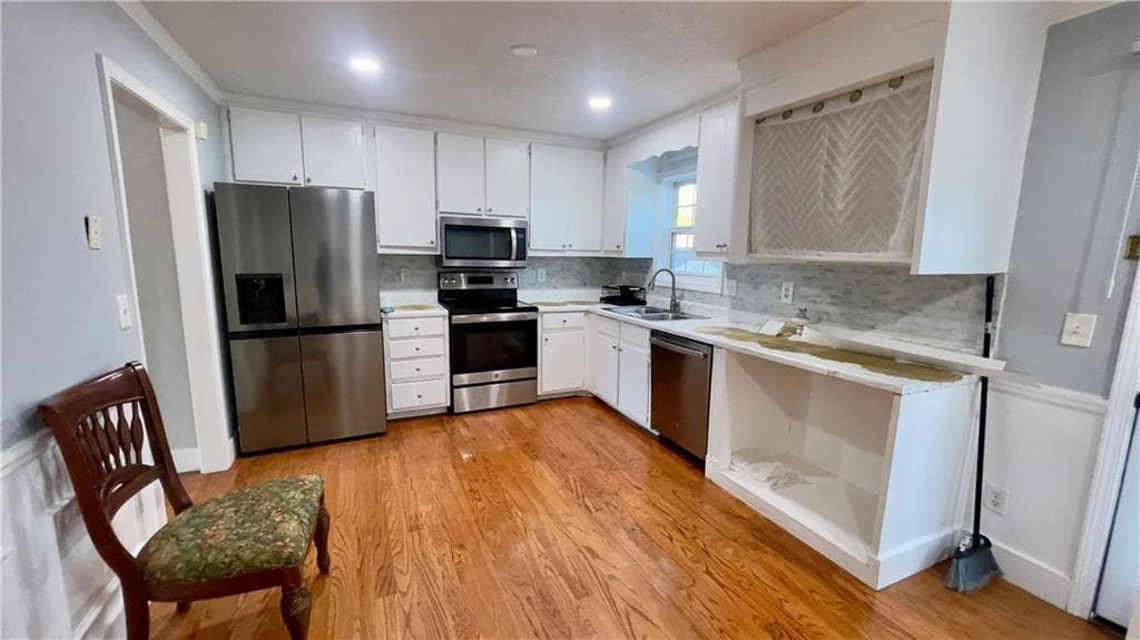 3 bedroom, 3 bathroom, 1,589 sq ft single family residence for rent at 2648 Morning Glory Place, Lawrenceville, GA 30044 for $2,000 a month — photo 4