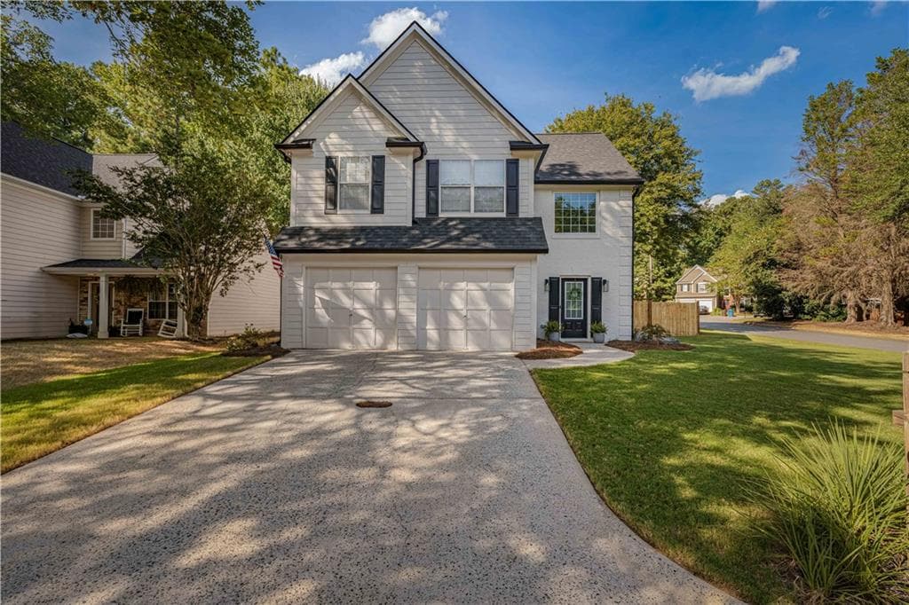 3 bedroom, 3 bathroom, 1,700 sq ft single family residence under contract at 1065 Arborhill Lane, Alpharetta, GA 30004