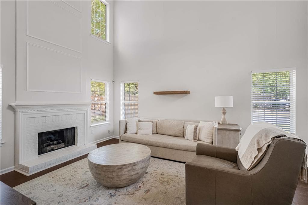 3 bedroom, 3 bathroom, 1,700 sq ft single family residence under contract at 1065 Arborhill Lane, Alpharetta, GA 30004 — photo 5