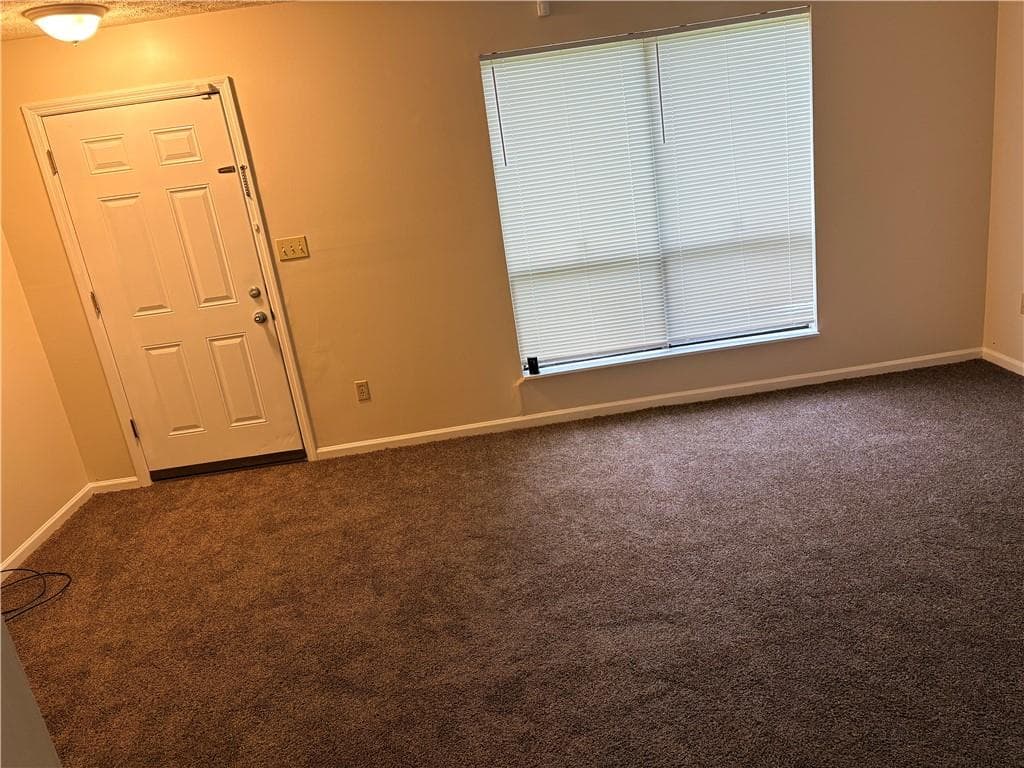 2 bedroom, 2 bathroom, 4,588 sq ft townhouse for rent at 165 Hunters Lane B, Fayetteville, GA 30215 for $1,450 a month — photo 10