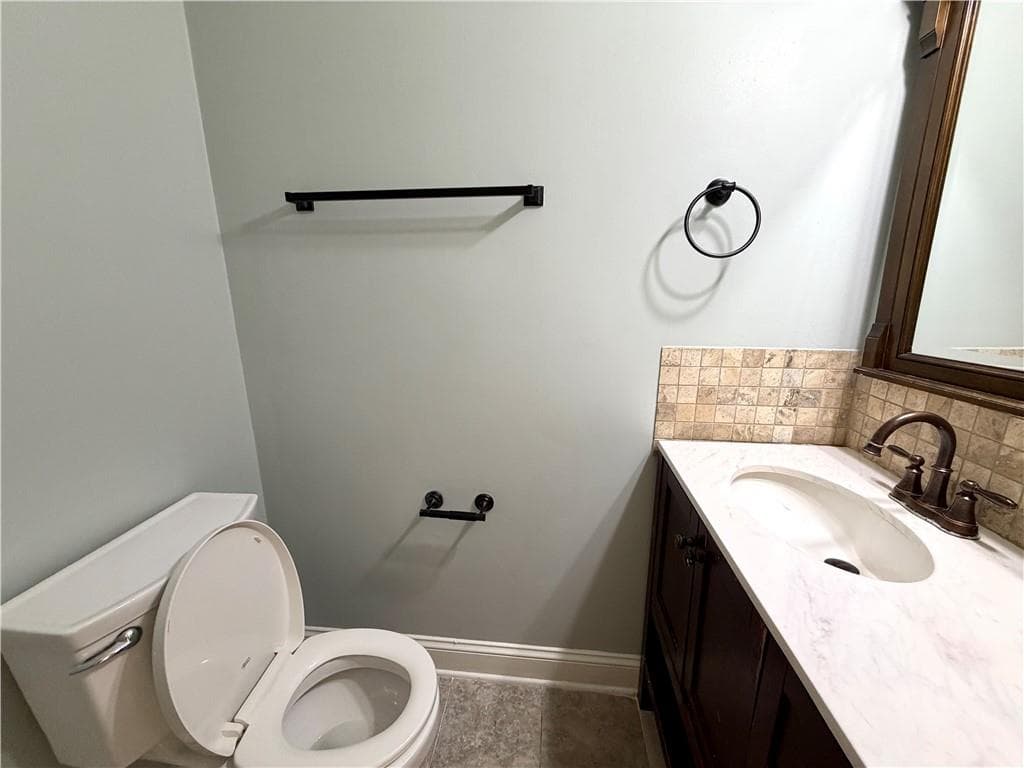 3 bedroom, 3 bathroom, 1,683 sq ft townhouse for sale at 129 Eaglewood Way, Athens, GA 30606 — photo 8