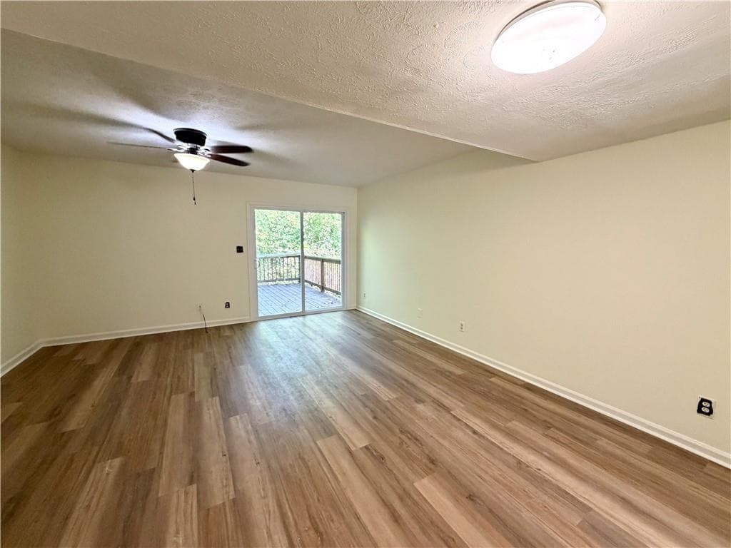 3 bedroom, 3 bathroom, 1,683 sq ft townhouse for sale at 129 Eaglewood Way, Athens, GA 30606 — photo 10