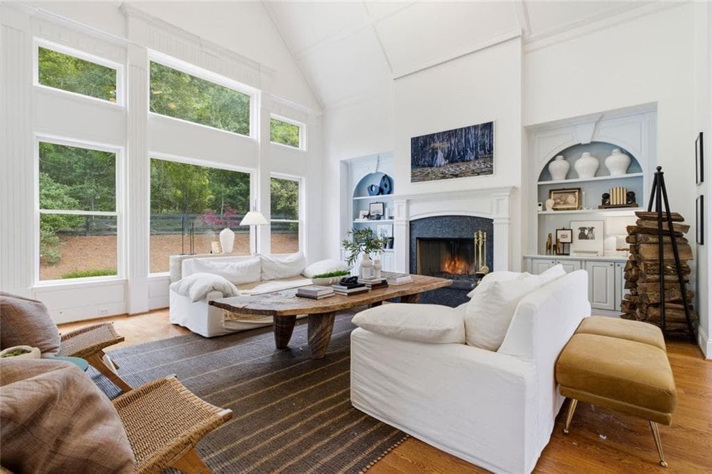 5 bedroom, 5 bathroom, 6,743 sq ft single family residence under contract at 8365 Hurakan Creek Crossing, Cumming, GA 30028 — photo 2
