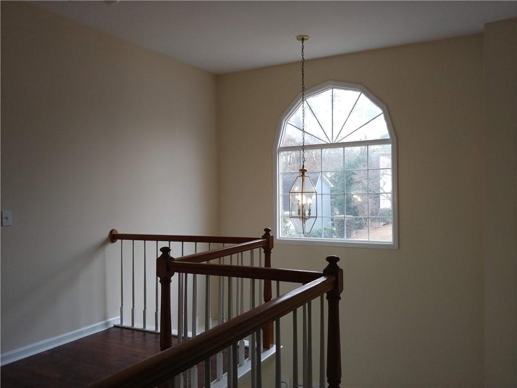 4 bedroom, 3 bathroom, 2,254 sq ft single family residence for rent at 310 Belmont Chase Court, Alpharetta, GA 30005 for $2,499 a month — photo 3