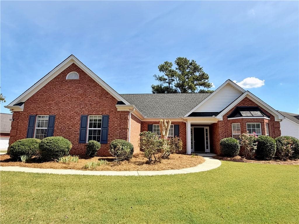 3 bedroom, 2 bathroom, 1,952 sq ft single family residence for rent at 3385 Stoneleigh Run Drive, Buford, GA 30519 for $2,400 a month — photo 1 of 30
