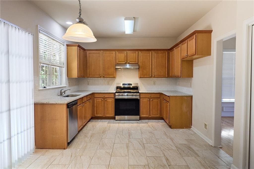 3 bedroom, 3 bathroom, 2,134 sq ft townhouse for sale at 1622 Hemburg Trace 3, Kennesaw, GA 30144 — photo 7