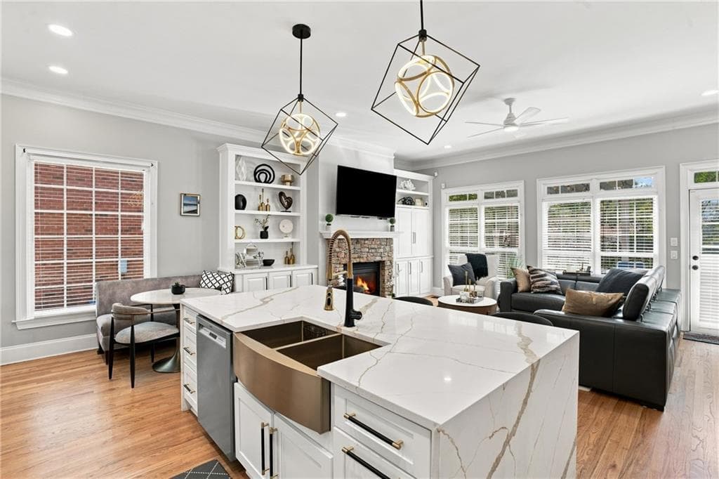 6 bedroom, 5 bathroom, 4,500 sq ft single family residence for sale at 1003 Wescott Lane, Sandy Springs, GA 30319 — photo 6