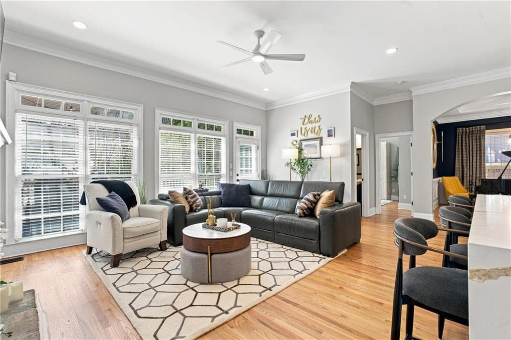 6 bedroom, 5 bathroom, 4,500 sq ft single family residence for sale at 1003 Wescott Lane, Sandy Springs, GA 30319 — photo 9