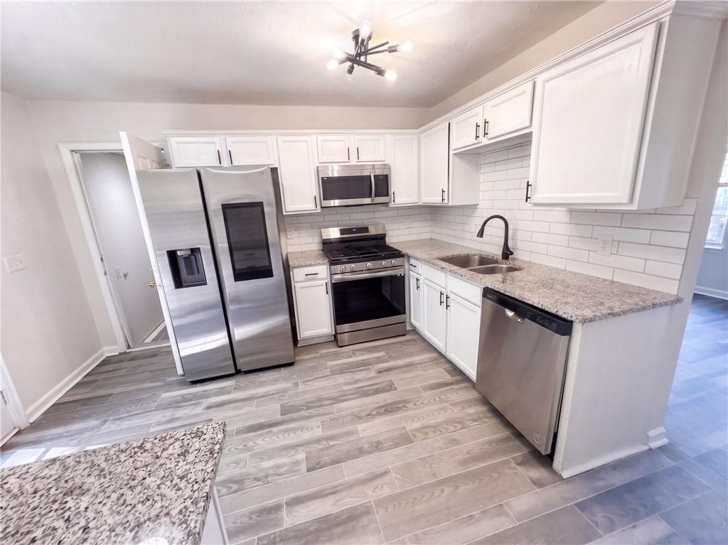 3 bedroom, 3 bathroom, 1,972 sq ft single family residence for sale at 4389 Southvale Drive, Decatur, GA 30034 — photo 2