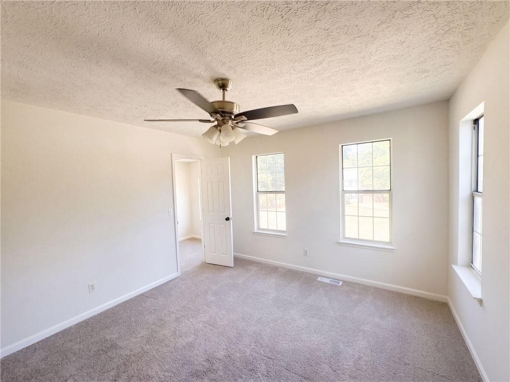 3 bedroom, 3 bathroom, 1,972 sq ft single family residence for sale at 4389 Southvale Drive, Decatur, GA 30034 — photo 4