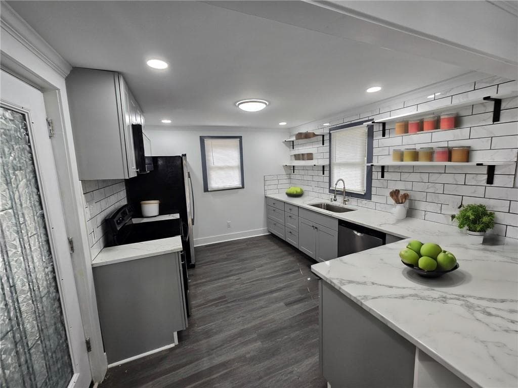 4 bedroom, 4 bathroom, 2,022 sq ft single family residence for sale at 441 POMONA Circle, Atlanta, GA 30315 — photo 6