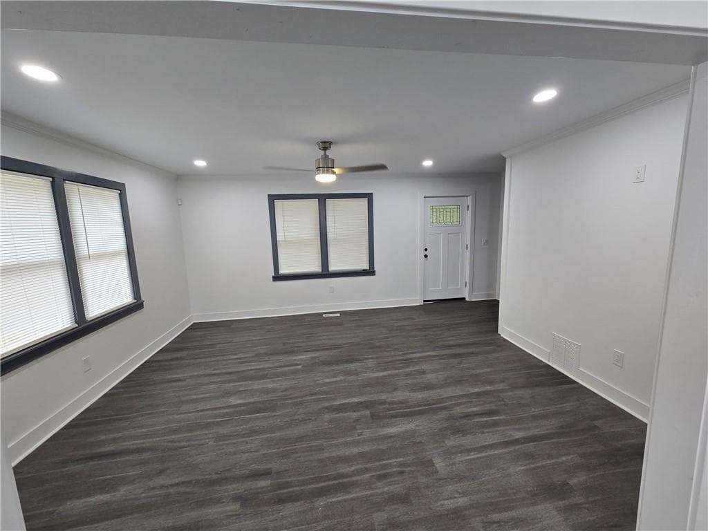 4 bedroom, 4 bathroom, 2,022 sq ft single family residence for sale at 441 POMONA Circle, Atlanta, GA 30315 — photo 8