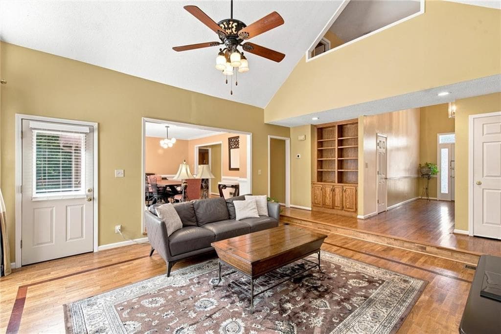 4 bedroom, 3 bathroom, 2,821 sq ft single family residence for sale at 4080 Stony River Way, Snellville, GA 30039 — photo 3