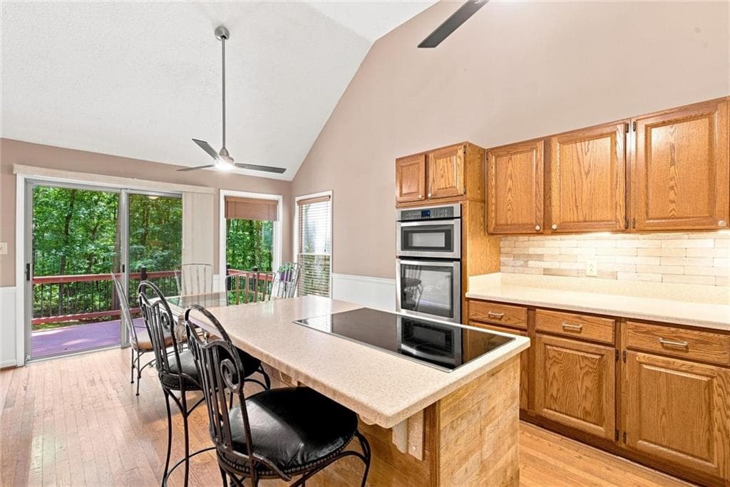 4 bedroom, 3 bathroom, 2,821 sq ft single family residence for sale at 4080 Stony River Way, Snellville, GA 30039 — photo 6