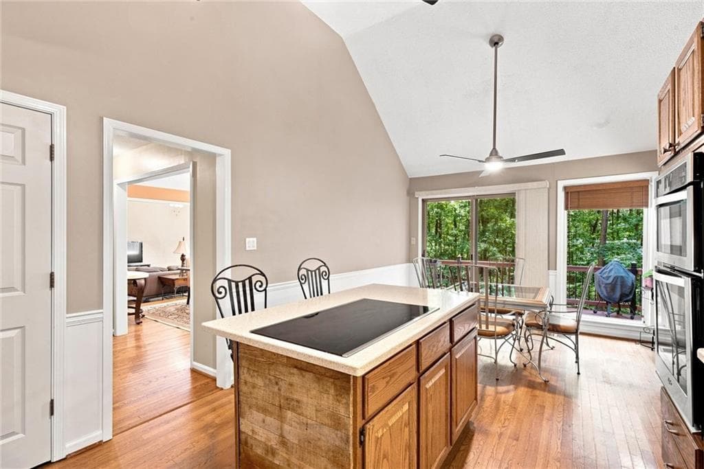 4 bedroom, 3 bathroom, 2,821 sq ft single family residence for sale at 4080 Stony River Way, Snellville, GA 30039 — photo 7
