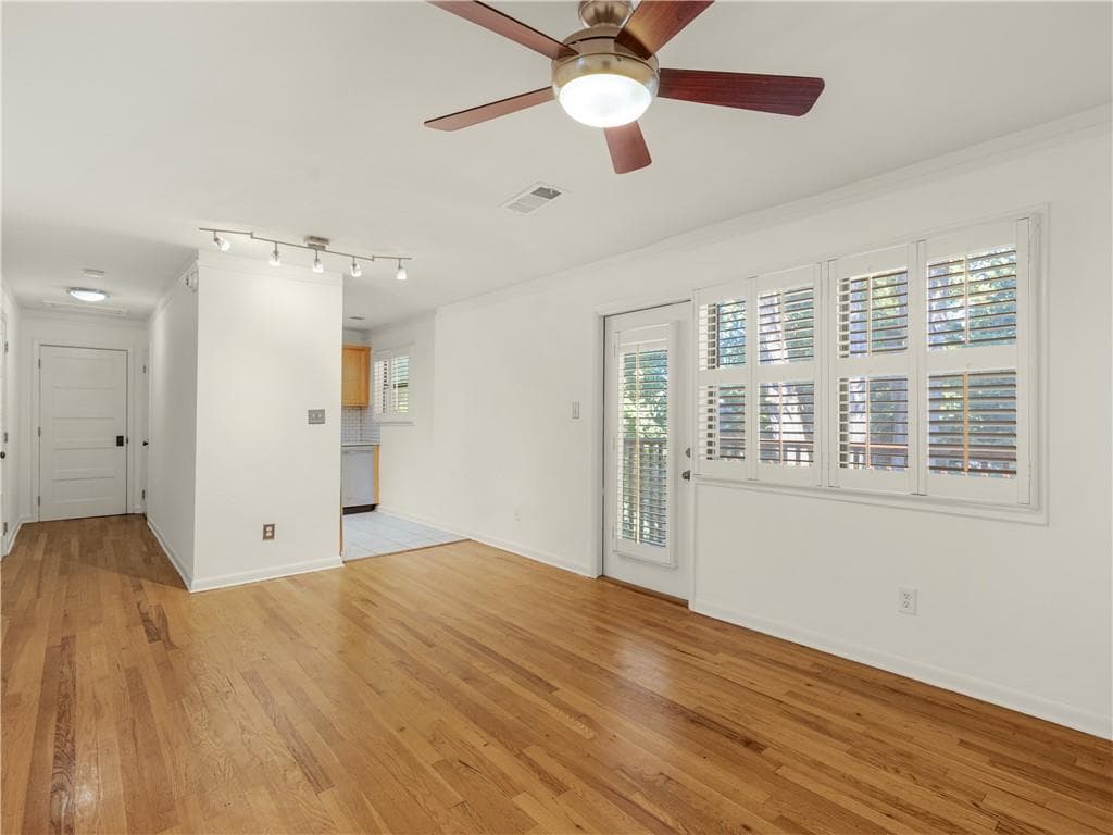 1 bedroom, 1 bathroom, 747 sq ft condominium for sale at 808 Greenwood Avenue 207, Atlanta, GA 30306 — photo 9