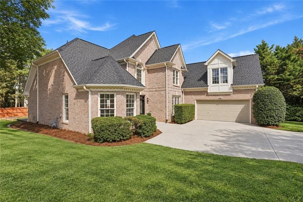 5 bedroom, 4 bathroom, 3,408 sq ft single family residence for sale at 110 Kia Drive, Alpharetta, GA 30022 — photo 2