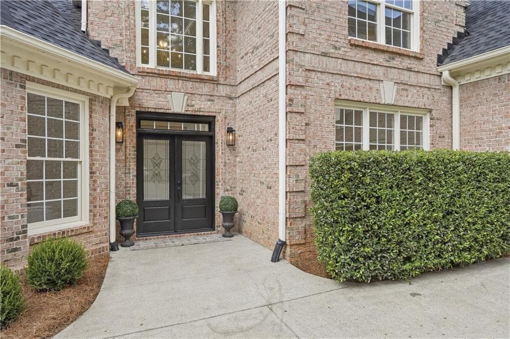 5 bedroom, 4 bathroom, 3,408 sq ft single family residence for sale at 110 Kia Drive, Alpharetta, GA 30022 — photo 4