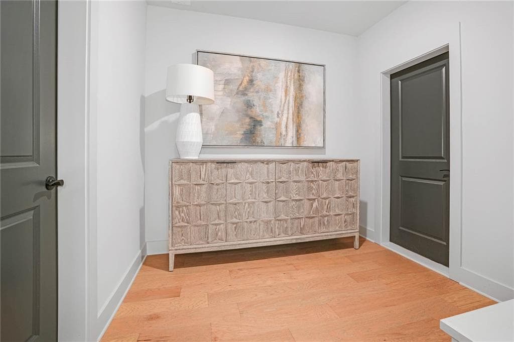 4 bedroom, 5 bathroom, 3,270 sq ft single family residence for sale at 479 Races Road, Hoschton, GA 30548 — photo 3
