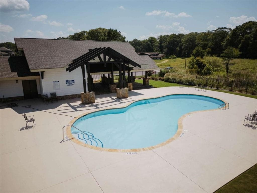 5 bedroom, 5 bathroom, 3,533 sq ft single family residence for sale at 438 Races Road, Hoschton, GA 30548 — photo 3