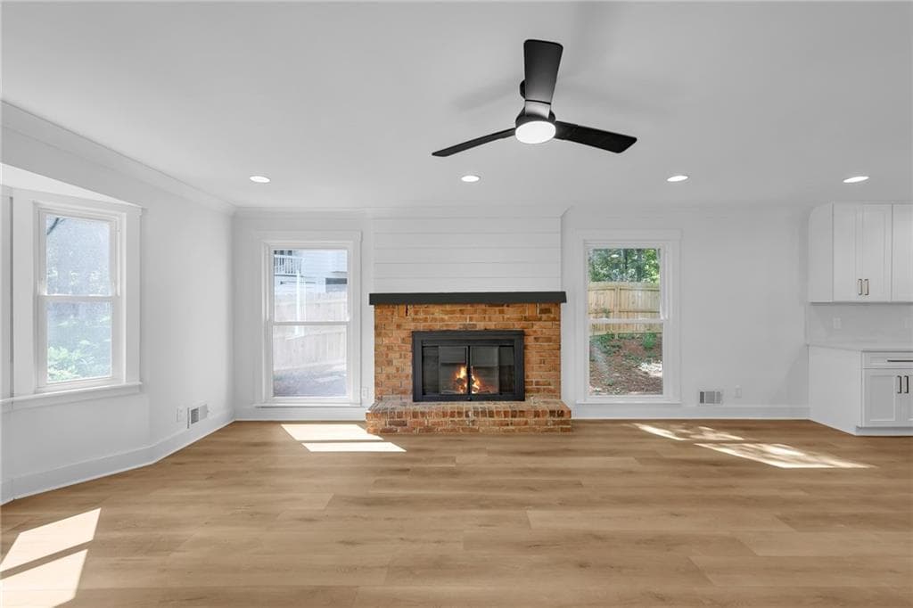 3 bedroom, 2 bathroom, 1,802 sq ft single family residence for sale at 3257 Hembree Court, Marietta, GA 30062 — photo 6