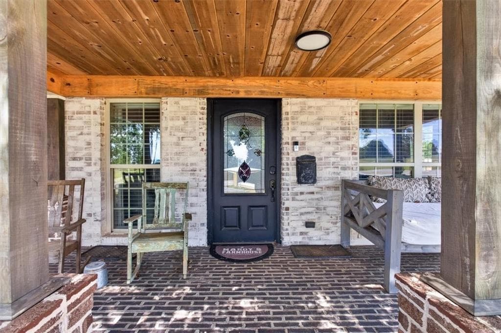 3 bedroom, 2 bathroom, 1,425 sq ft single family residence for sale at 5648 Highway 53, Jasper, GA 30143 — photo 2