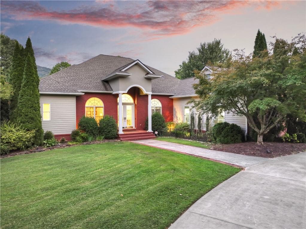 3 bedroom, 5 bathroom, 5,150 sq ft single family residence for sale at 4165 Asheland Cove Drive, Young Harris, GA 30582