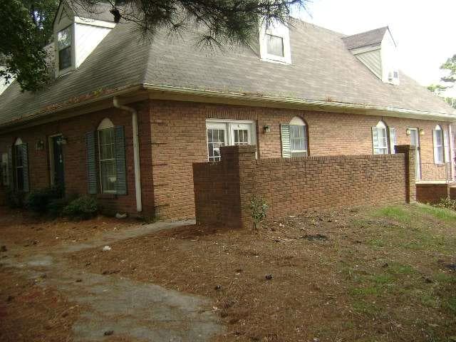 2 bedroom, 2 bathroom, 1,183 sq ft single family residence for sale at 934 Park Place, Conyers, GA 30012 — photo 3