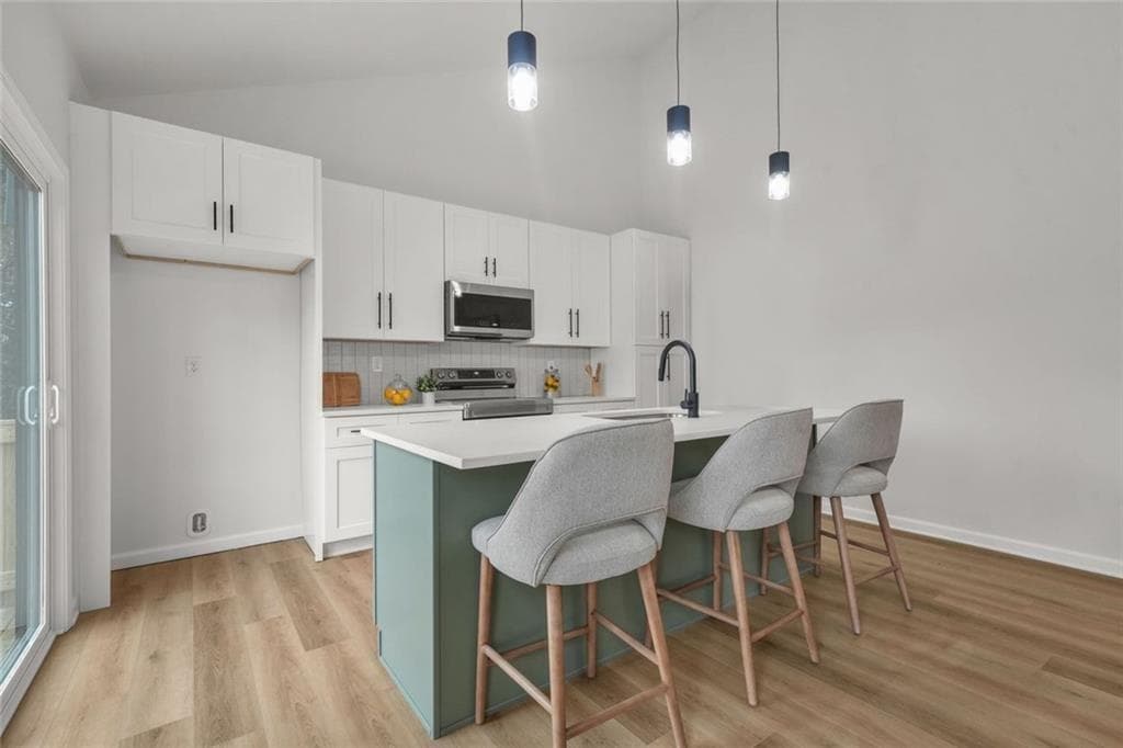 3 bedroom, 2 bathroom, 1,227 sq ft single family residence under contract at 1674 Mary George Avenue, Atlanta, GA 30318 — photo 8