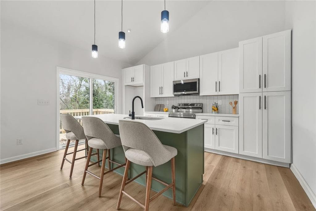 3 bedroom, 2 bathroom, 1,227 sq ft single family residence under contract at 1674 Mary George Avenue, Atlanta, GA 30318 — photo 9