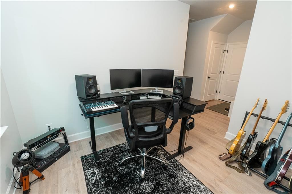 5 bedroom, 3 bathroom, 2,740 sq ft single family residence for rent at 1376 Maston Road, Auburn, GA 30011 for $3,100 a month — photo 10