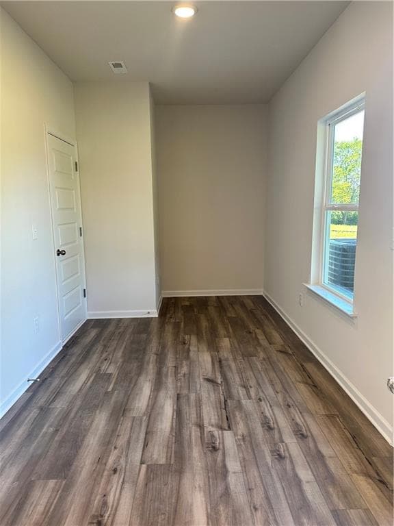 3 bedroom, 3 bathroom, 1,214 sq ft single family residence for sale at 21 Cove Lane, Ringgold, GA 30736 — photo 4