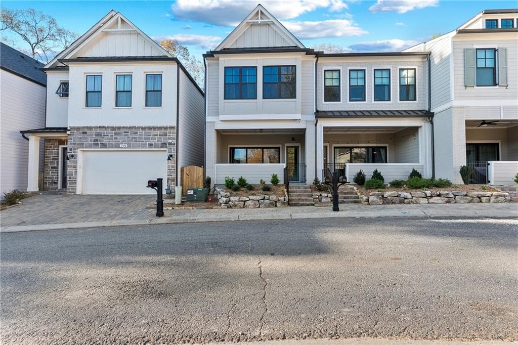 3 bedroom, 3 bathroom, 1,958 sq ft townhouse for rent at 777 STICKLEY OAK Way, Woodstock, GA 30189 for $2,999 a month — photo 1 of 20