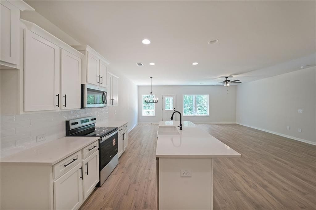 3 bedroom, 2 bathroom, 1,600 sq ft single family residence for sale at 250 West Woods Drive, Dahlonega, GA 30533 — photo 9
