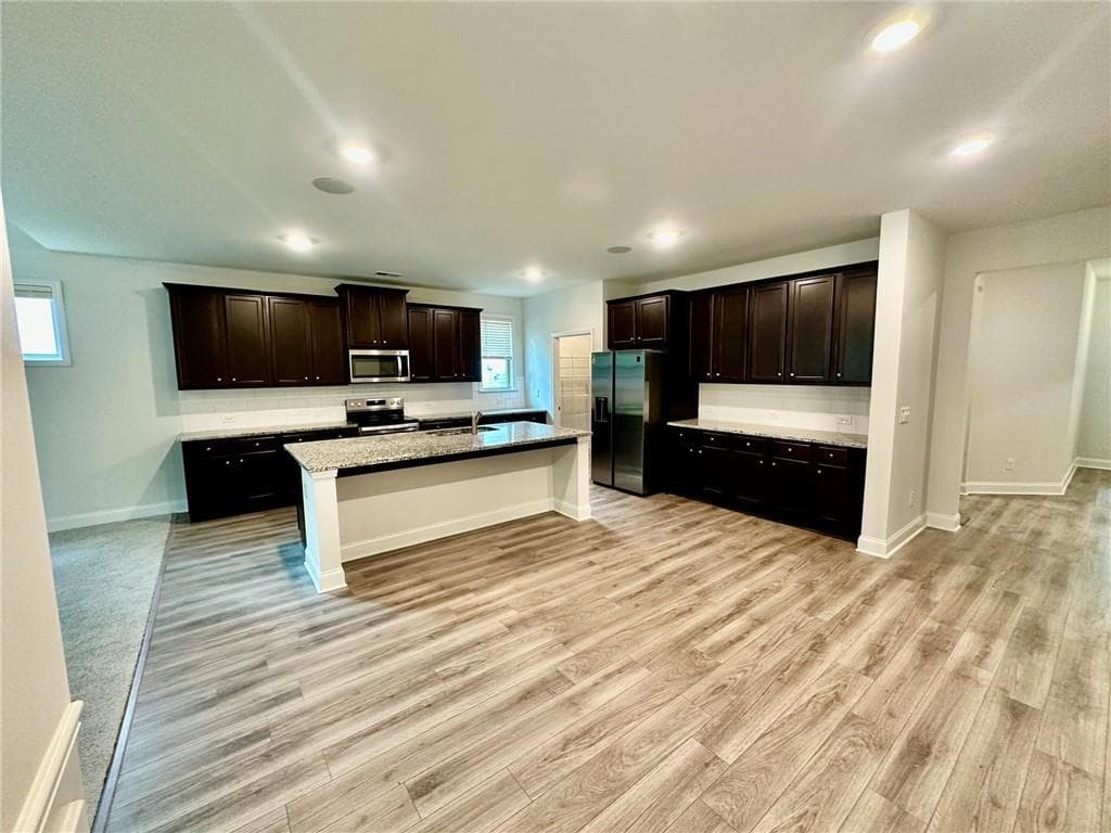 4 bedroom, 3 bathroom, 2,720 sq ft single family residence for sale at 158 Rolling Hills Place, Canton, GA 30114 — photo 5