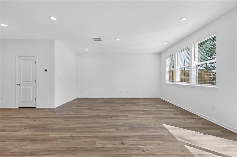 3 bedroom, 3 bathroom, 1,831 sq ft townhouse for rent at 879 Rainwater Trace, Lawrenceville, GA 30044 for $2,300 a month — photo 3