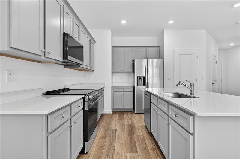 3 bedroom, 3 bathroom, 1,831 sq ft townhouse for rent at 879 Rainwater Trace, Lawrenceville, GA 30044 for $2,300 a month — photo 4